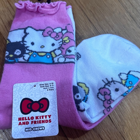 NWT NEW HELLO KITTY & FRIENDS SOCKS - Picture 4 of 4